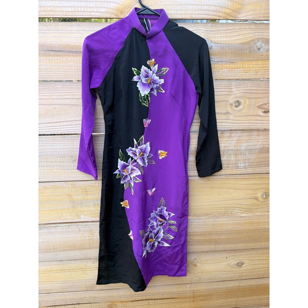 Vintage Ao Dai Vietnamese Purple Black Floral Butterfly Embroidered Tunic Dress